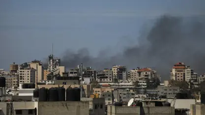 İsrail güçleri, Gazze'nin kuzeyine yoğun hava saldırıları düzenliyor