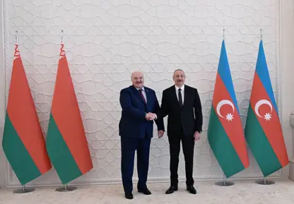 Aliyev ile Lukaşenko bir araya geldi!