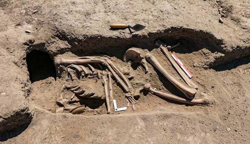 Van'da Urartu Aristokratlarına ait Mezarlık bulundu