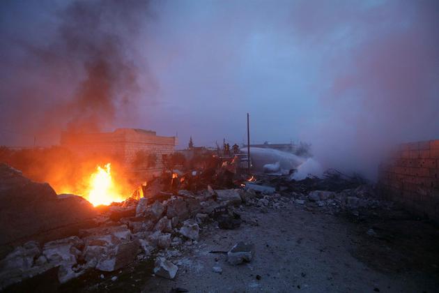 İdlib'de Rus savaş uçağı düşürüldü
